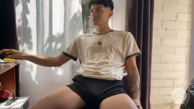 feeelipe2007 online show from March 26, 2026, 3:54 pm