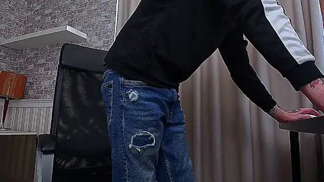 JonahShaw online show from March 16, 2026, 5:26 am