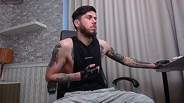 JonahShaw online show from February 2, 2026, 5:39 am