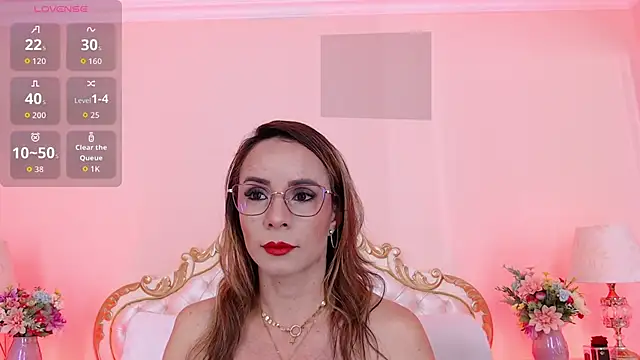 Snapshot of EvaRoah chatting on September 23, 2025, 12:23 pm EvaRoah online show from September 23, 2025, 12:23 pm