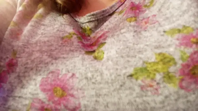  Emily rosee  online show from November 17, 2025, 2:21 pm