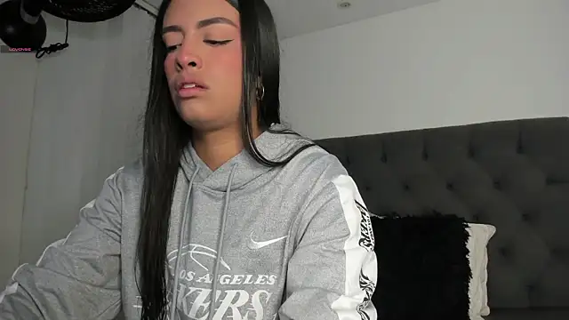 VictoriaParkeer online show from April 17, 2026, 11:02 am