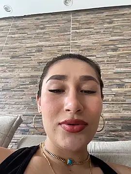 Snapshot of Isa_Villamarin chatting on October 14, 2025, 2:50 pm Isa Villamarin online show from October 14, 2025, 2:50 pm
