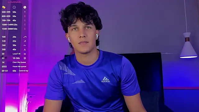 Snapshot of Leo_Savage_ chatting on November 25, 2025, 3:51 am Leo Savage online show from November 25, 2025, 3:51 am