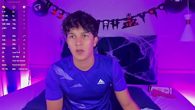 Snapshot of Leo_Savage_ chatting on October 21, 2025, 4:34 am Leo Savage online show from October 21, 2025, 4:34 am