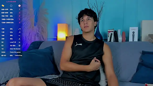 Snapshot of Leo_Savage_ chatting on November 30, 2025, 3:07 am Leo Savage online show from November 30, 2025, 3:07 am