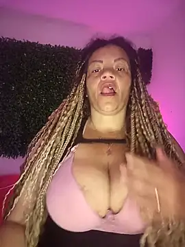 Snapshot of Eva_Luxei chatting on September 29, 2025, 11:16 am Eva Luxei online show from September 29, 2025, 11:16 am