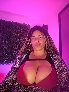 Snapshot of Eva_Luxei chatting on September 16, 2025, 12:17 pm Eva Luxei online show from September 16, 2025, 12:17 pm