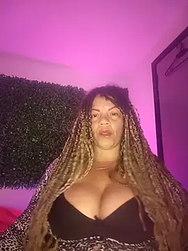 Snapshot of Eva_Luxei chatting on October 25, 2025, 6:45 am Eva Luxei online show from October 25, 2025, 6:45 am