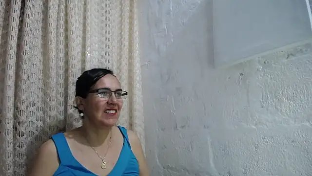 Snapshot of gabbyparker_ chatting on October 10, 2025, 10:38 am gabbyparker online show from October 10, 2025, 10:38 am