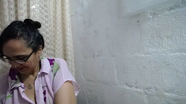 Snapshot of gabbyparker_ chatting on October 11, 2025, 10:49 am gabbyparker online show from October 11, 2025, 10:49 am