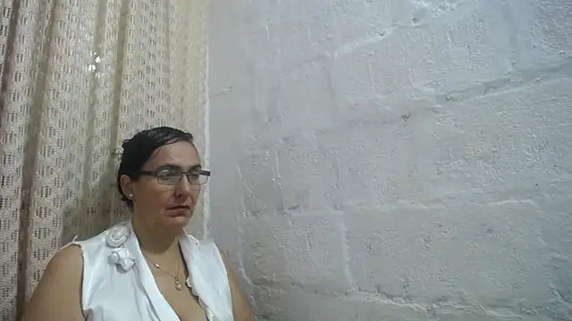Snapshot of gabbyparker_ chatting on April 26, 2026, 8:55 am gabbyparker online show from April 26, 2026, 8:55 am