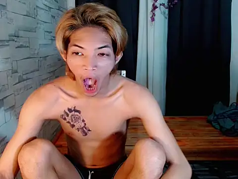 Snapshot of addicted_to_alex chatting on February 24, 2026, 5:14 pm addicted to alex online show from February 24, 2026, 5:14 pm