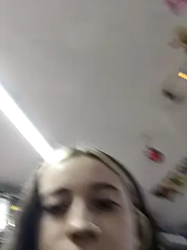 sheeiila online show from December 18, 2025, 10:35 pm