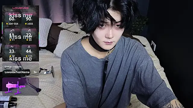 GothXRaven online show from October 9, 2025, 3:56 pm