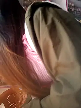 hotshreya69 online show from November 16, 2025, 8:30 am