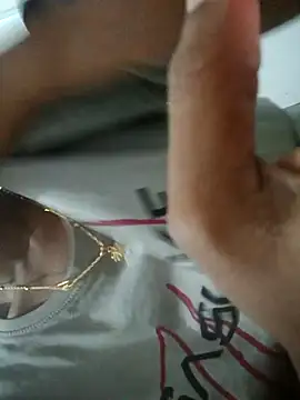 hotshreya69 online show from November 8, 2025, 6:06 am