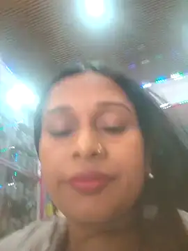 hotshreya69 online show from November 17, 2025, 8:51 am