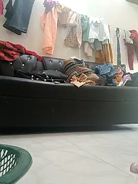 hotshreya69 online show from November 20, 2025, 6:36 am