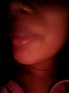 hotshreya69 online show from December 4, 2025, 6:18 pm