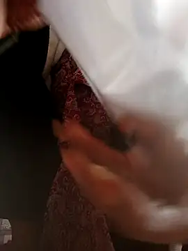 hotshreya69 online show from November 15, 2025, 7:12 am