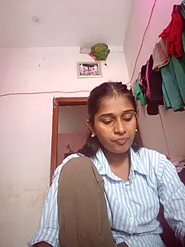 Snapshot of hotshreya69 chatting on October 7, 2025, 6:14 am hotshreya69 online show from October 7, 2025, 6:14 am