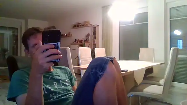 Snapshot of Trockenbau chatting on July 2, 2026, 7:09 pm Trockenbau online show from July 2, 2026, 7:09 pm
