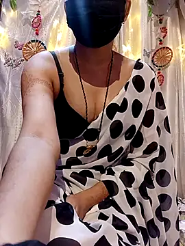 Snapshot of Jaanu-88 chatting on November 2, 2025, 6:02 pm Jaanu-88 online show from November 2, 2025, 6:02 pm