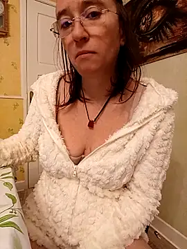 Sophierob1 online show from October 14, 2025, 6:36 am