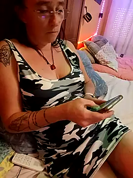 Sophierob1 online show from September 22, 2025, 11:49 am