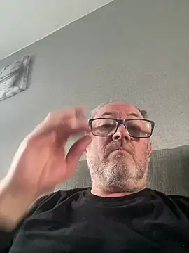 Snapshot of naughtygrandad1 chatting on February 27, 2026, 8:25 am naughtygrandad1 online show from February 27, 2026, 8:25 am