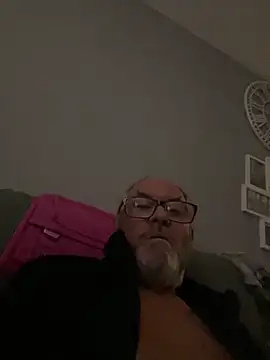 Snapshot of naughtygrandad1 chatting on December 20, 2025, 8:28 am naughtygrandad1 online show from December 20, 2025, 8:28 am