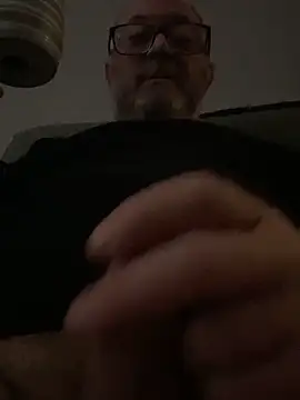 Snapshot of naughtygrandad1 chatting on February 6, 2026, 7:59 am naughtygrandad1 online show from February 6, 2026, 7:59 am