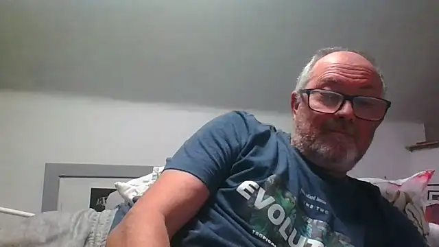 Snapshot of naughtygrandad1 chatting on February 9, 2026, 7:12 pm naughtygrandad1 online show from February 9, 2026, 7:12 pm