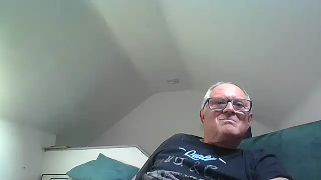 naughtygrandad1 online show from May 11, 2026, 6:27 pm