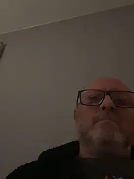 Snapshot of naughtygrandad1 chatting on January 6, 2026, 8:40 am naughtygrandad1 online show from January 6, 2026, 8:40 am