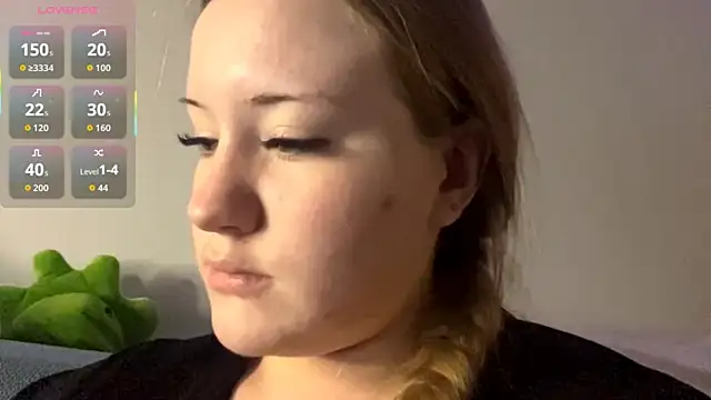 Snapshot of PandaFluff chatting on January 16, 2026, 5:50 pm PandaFluff online show from January 16, 2026, 5:50 pm