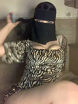 Snapshot of Dahab_ chatting on December 21, 2025, 12:51 pm Dahab online show from December 21, 2025, 12:51 pm