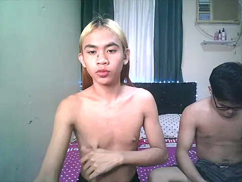 Snapshot of Sweet-shopia chatting on December 17, 2025, 2:22 pm Sweet-shopia online show from December 17, 2025, 2:22 pm