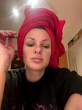 Snapshot of OliviaaFischer chatting on December 16, 2025, 8:57 pm OliviaaFischer online show from December 16, 2025, 8:57 pm