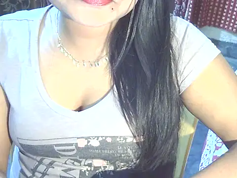 Nusrat Faria07 online show from November 30, 2025, 8:42 pm