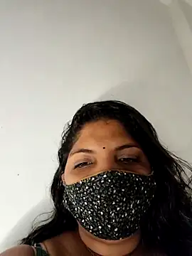 Snapshot of Komal-stream chatting on September 20, 2025, 6:35 pm Komal-stream online show from September 20, 2025, 6:35 pm