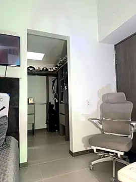 Snapshot of Andrew_Johnnson chatting on December 1, 2025, 5:58 pm Andrew Johnnson online show from December 1, 2025, 5:58 pm