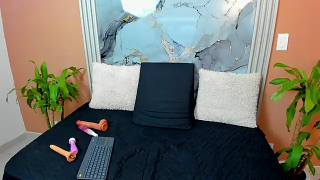 GalaX x online show from October 8, 2025, 1:18 am