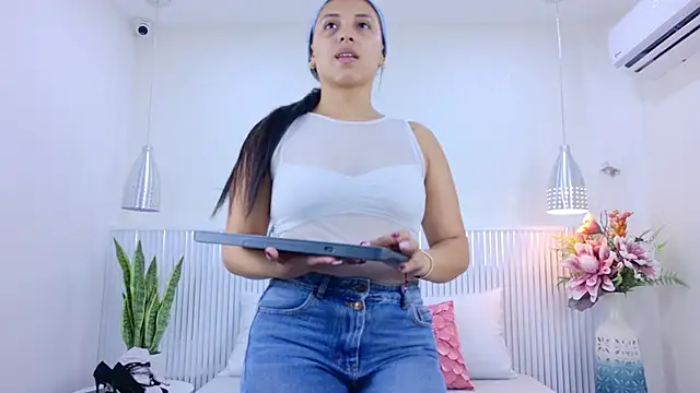 Lexxi gb online show from May 14, 2026, 8:28 pm
