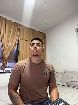 miaftmax online show from February 20, 2026, 7:05 pm