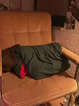 Snapshot of Mexxwell69 chatting on November 7, 2025, 1:10 am Mexxwell69 online show from November 7, 2025, 1:10 am