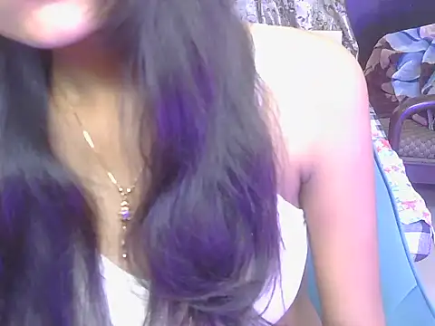 hoty-priya online show from March 16, 2026, 4:53 am