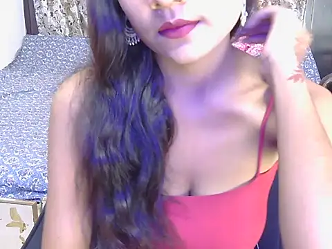 Snapshot of hoty-priya chatting on October 31, 2025, 4:42 am hoty-priya online show from October 31, 2025, 4:42 am