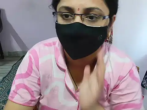 Snapshot of jannu6482 chatting on February 1, 2026, 7:06 am jannu6482 online show from February 1, 2026, 7:06 am